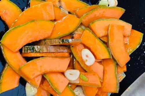 8月娱乐吃瓜,瓜田李下，明星秘闻大揭秘  第3张